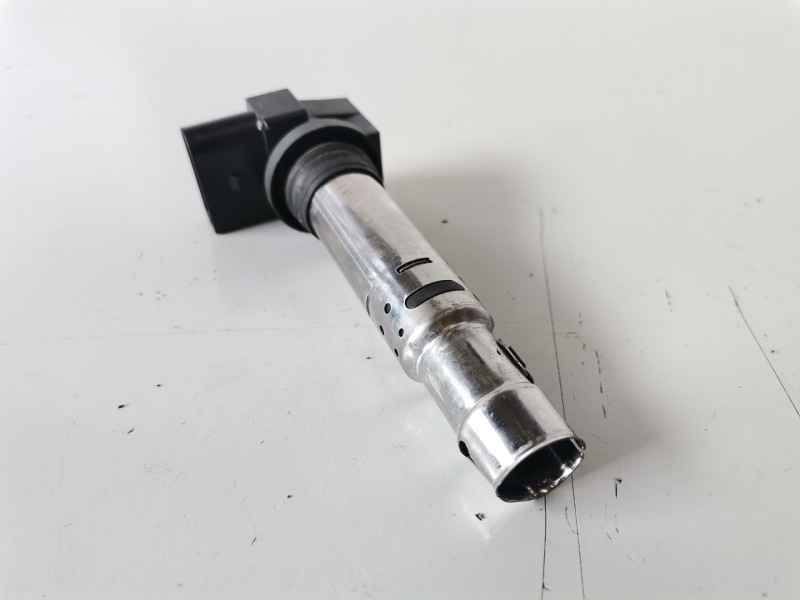 Recambio de bobina encendido para volkswagen polo iv (9n1) azq referencia OEM IAM 036905715F  