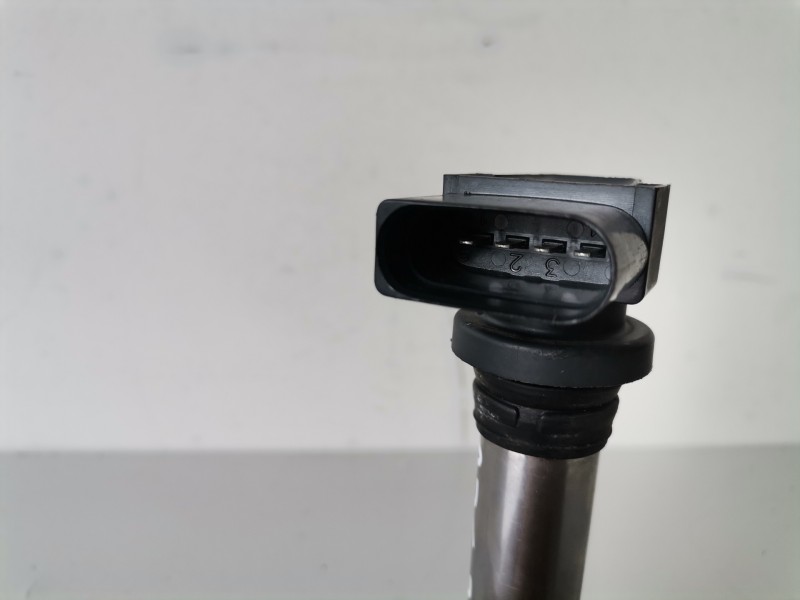 Recambio de bobina encendido para volkswagen polo iv (9n1) azq referencia OEM IAM 036905715F  