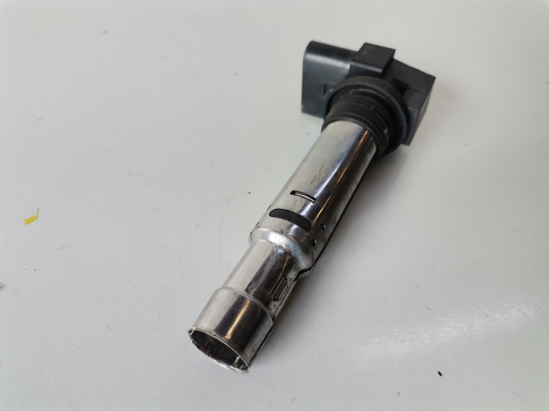 Recambio de bobina encendido para volkswagen polo iv (9n1) azq referencia OEM IAM 036905715F  