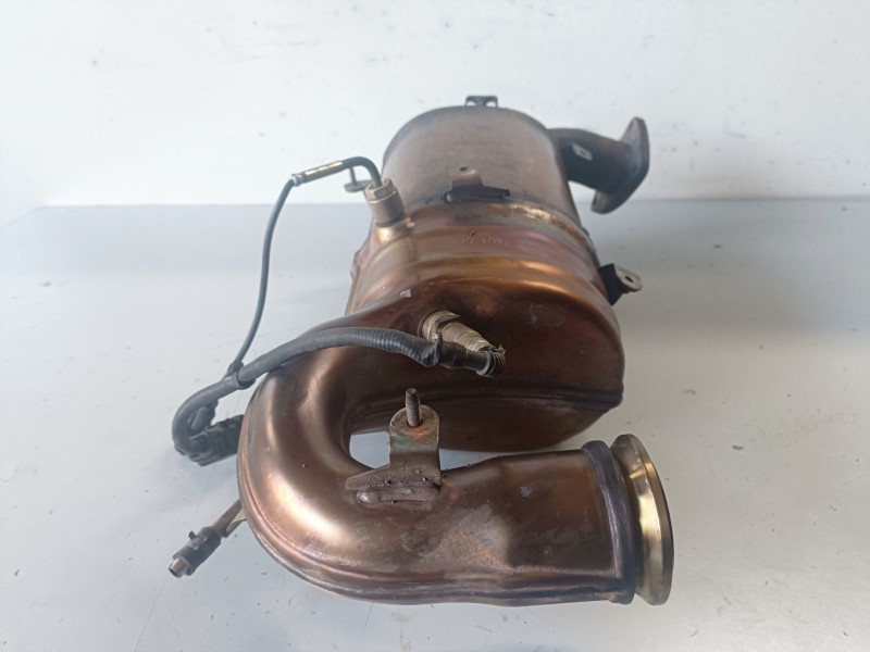 Recambio de catalizador para opel insignia berlina a20dth referencia OEM IAM 55574666  