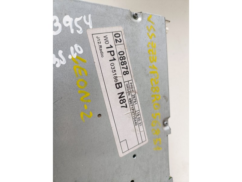 Recambio de sistema audio / radio cd para seat leon (1p1) bxe referencia OEM IAM 1P1035186B  