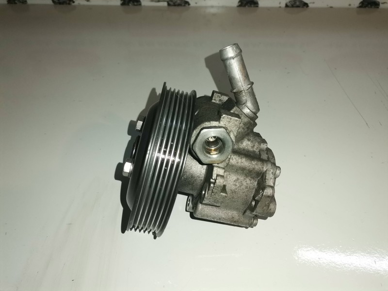 Recambio de bomba direccion para bmw serie 3 berlina (e90) n47d20c referencia OEM IAM 678883803/5002102  