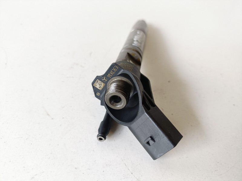 Recambio de inyector para mercedes-benz sprinter ii kombi 646986 referencia OEM IAM 0445115069  