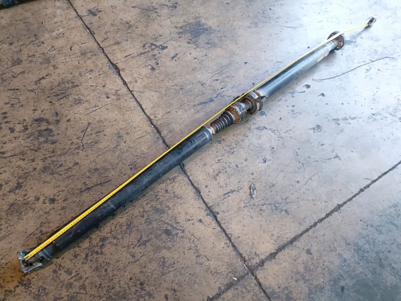 Recambio de transmision central para hyundai tucson (jm) d4ea referencia OEM IAM 493002E000  