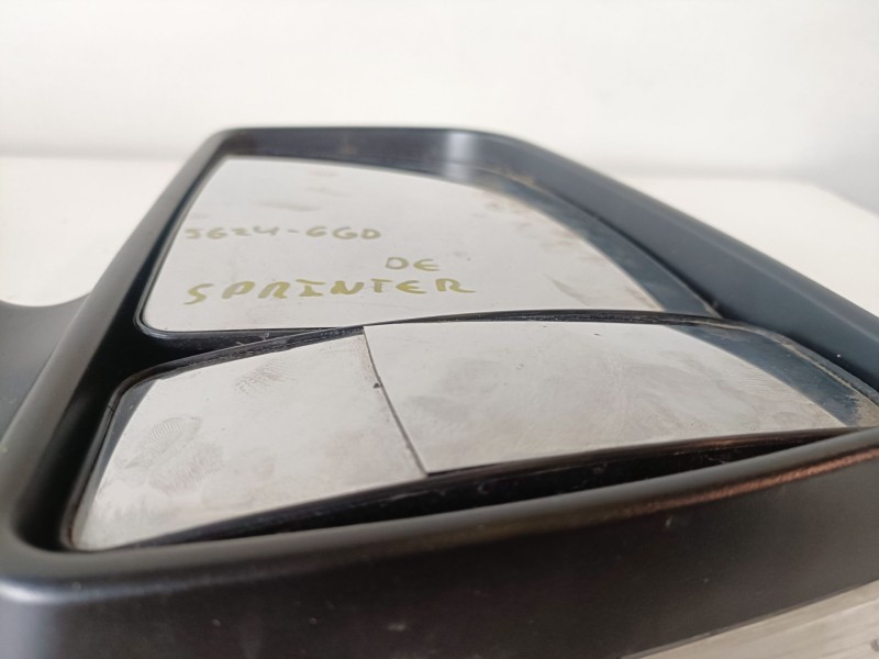 Recambio de retrovisor derecho para mercedes-benz sprinter ii kombi 646986 referencia OEM IAM   