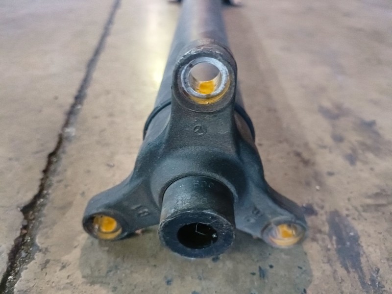 Recambio de transmision central para mercedes-benz clase c (bm 204) berlina 646811 referencia OEM IAM A2041106  