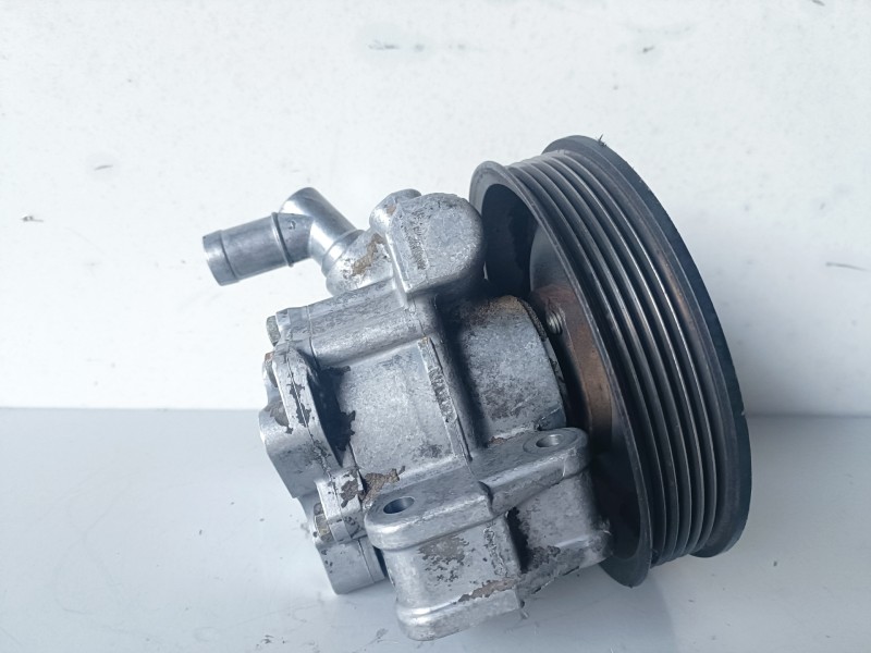 Recambio de bomba direccion para mercedes-benz vito furgón (638) 611980 referencia OEM IAM 7692955511  
