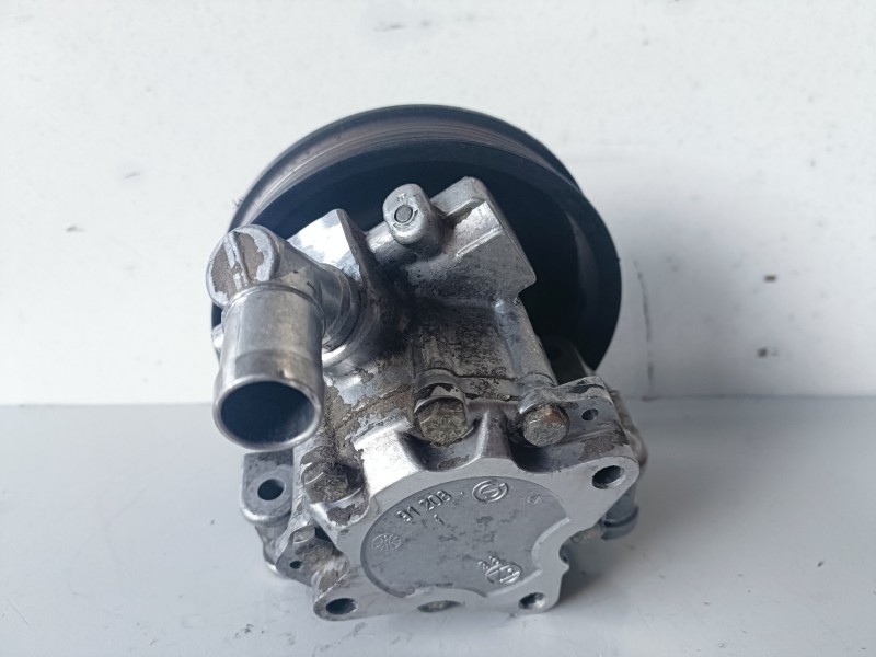 Recambio de bomba direccion para mercedes-benz vito furgón (638) 611980 referencia OEM IAM 7692955511  