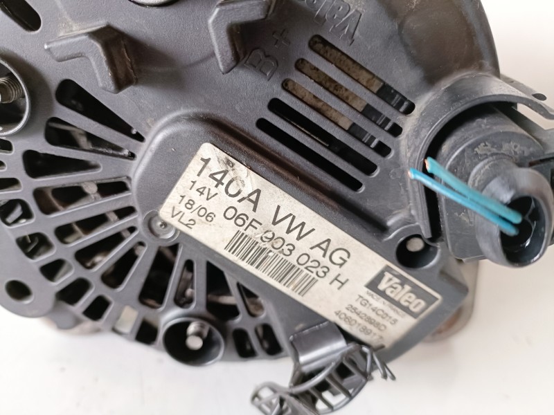 Recambio de alternador para audi a4 berlina (8e) bre referencia OEM IAM 06F903023H  