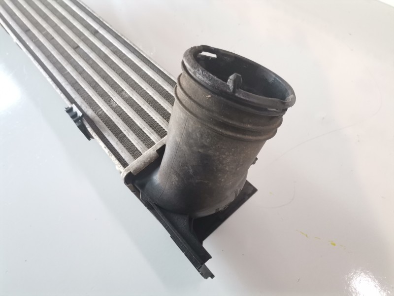 Recambio de intercooler para bmw serie 3 berlina (e90) n47d20c referencia OEM IAM 779878802  