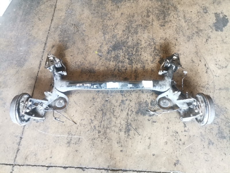 Recambio de puente trasero para lancia ypsilon (402) 169a4000 referencia OEM IAM   