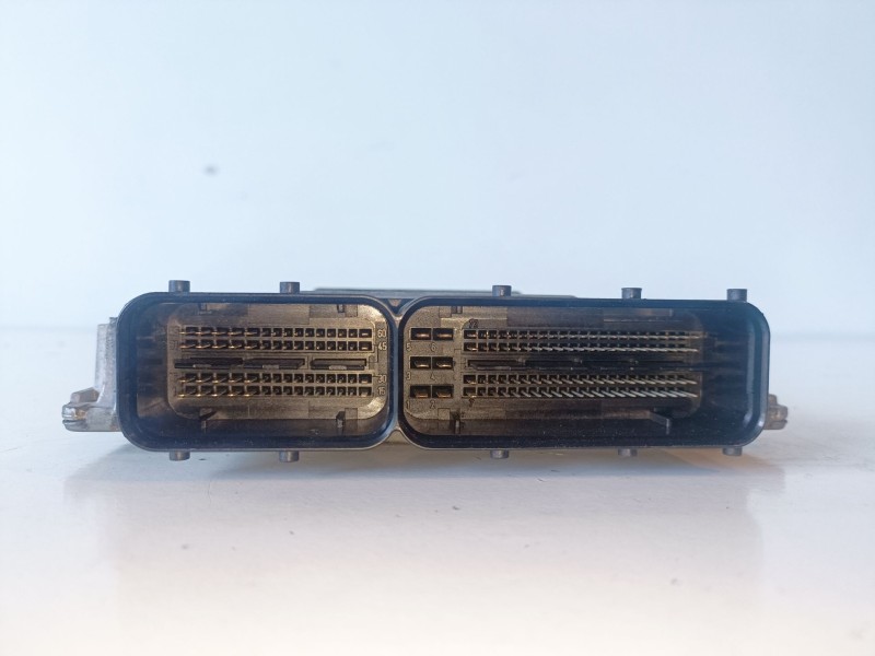 Recambio de centralita motor uce para volkswagen passat variant (3c5) bkp referencia OEM IAM 03G906018CE  