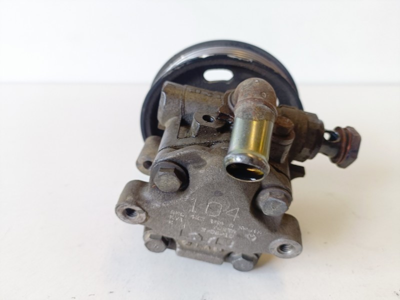 Recambio de bomba direccion para volkswagen caddy (2k)(02.2004) bls referencia OEM IAM 2K0422154A  