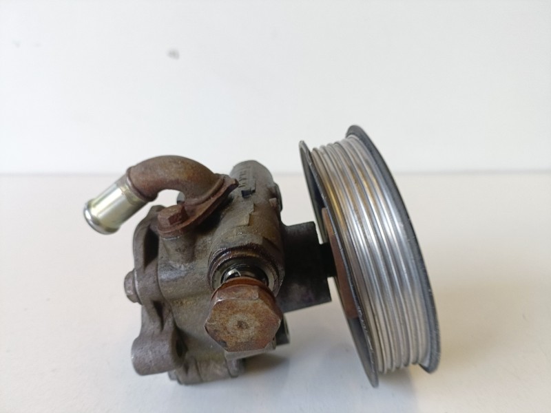Recambio de bomba direccion para volkswagen caddy (2k)(02.2004) bls referencia OEM IAM 2K0422154A  