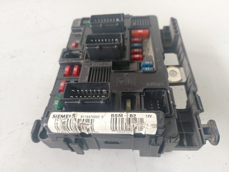 Recambio de caja reles / fusibles para peugeot 206 8hx referencia OEM IAM BSMB2/964349898000  