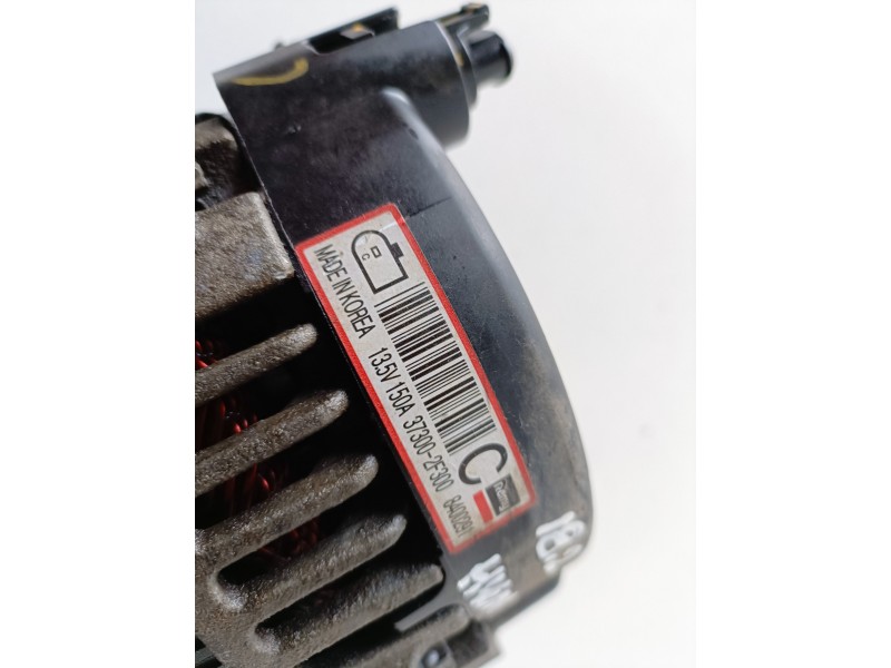 Recambio de alternador para hyundai tucson (tl) d4ha referencia OEM IAM 373002F300  