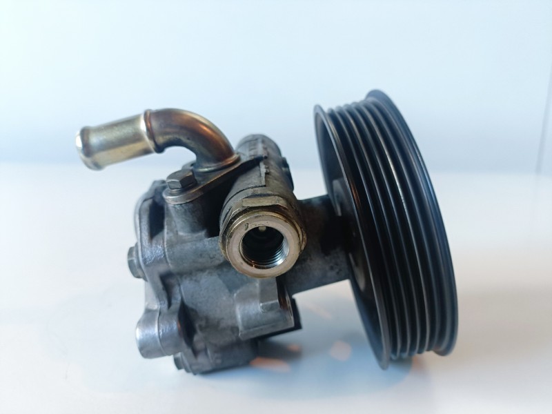 Recambio de bomba direccion para audi a3 (8l) avu referencia OEM IAM 1J0422154B  
