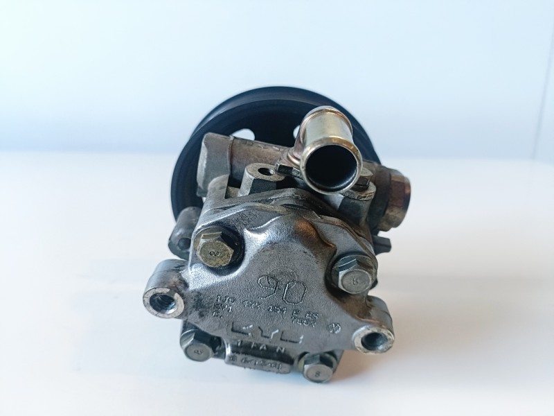 Recambio de bomba direccion para audi a3 (8l) avu referencia OEM IAM 1J0422154B  