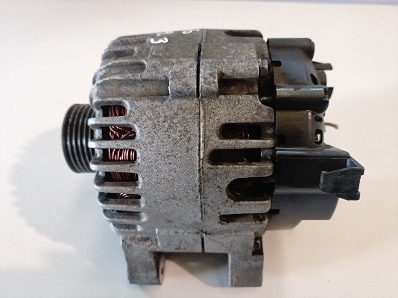 Recambio de alternador para renault laguna ii grandtour (kg0) l7x731 referencia OEM IAM 9645865180  