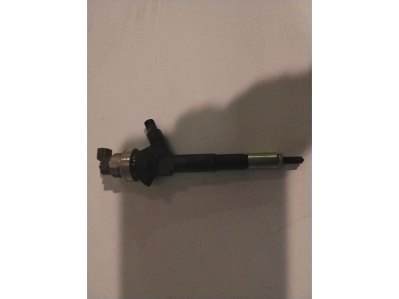 Recambio de inyector para opel meriva b a17dts referencia OEM IAM 55567729  