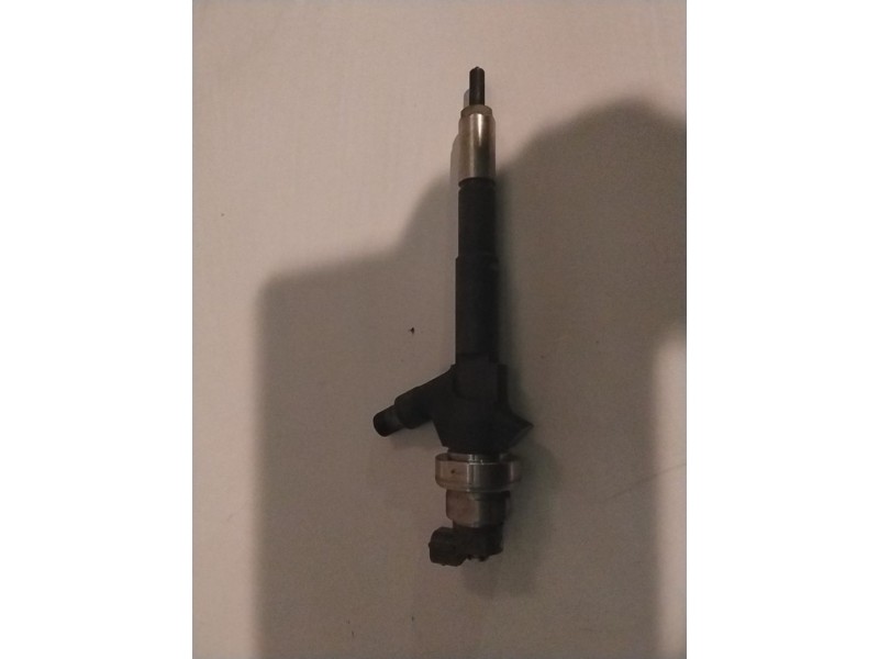 Recambio de inyector para opel meriva b a17dts referencia OEM IAM 55567729  