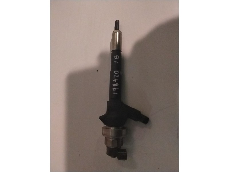 Recambio de inyector para opel meriva b a17dts referencia OEM IAM 55567729  