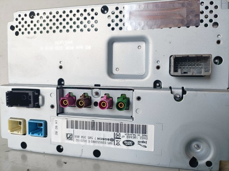 Recambio de pantalla multifuncion para land rover range rover sport 306dt referencia OEM IAM 7505350068  