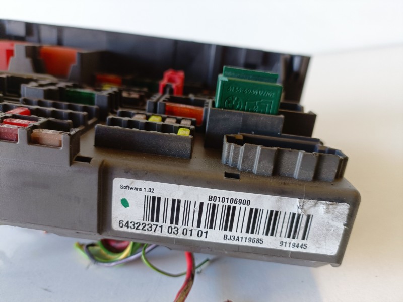 Recambio de caja reles / fusibles para bmw serie 1 berlina (e81/e87) n47d20a referencia OEM IAM 911944502  