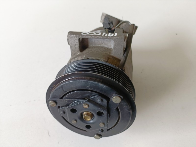 Recambio de compresor aire acondicionado para renault scenic ii (jm) m9r700 referencia OEM IAM 7184  