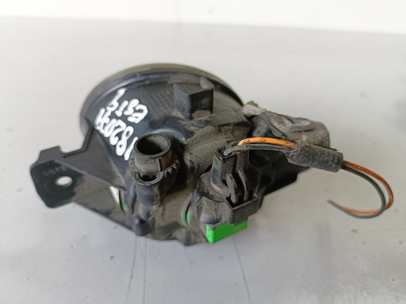 Recambio de faro antiniebla izquierdo para renault clio ii fase ii (b/cb0) k9k704 referencia OEM IAM 8200002469  