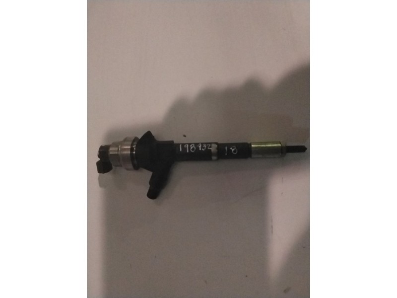 Recambio de inyector para opel meriva b a17dts referencia OEM IAM 55567729  