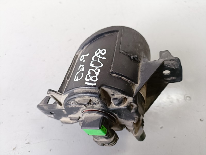 Recambio de faro antiniebla derecho para renault clio ii fase ii (b/cb0) k9k704 referencia OEM IAM 8200002469  