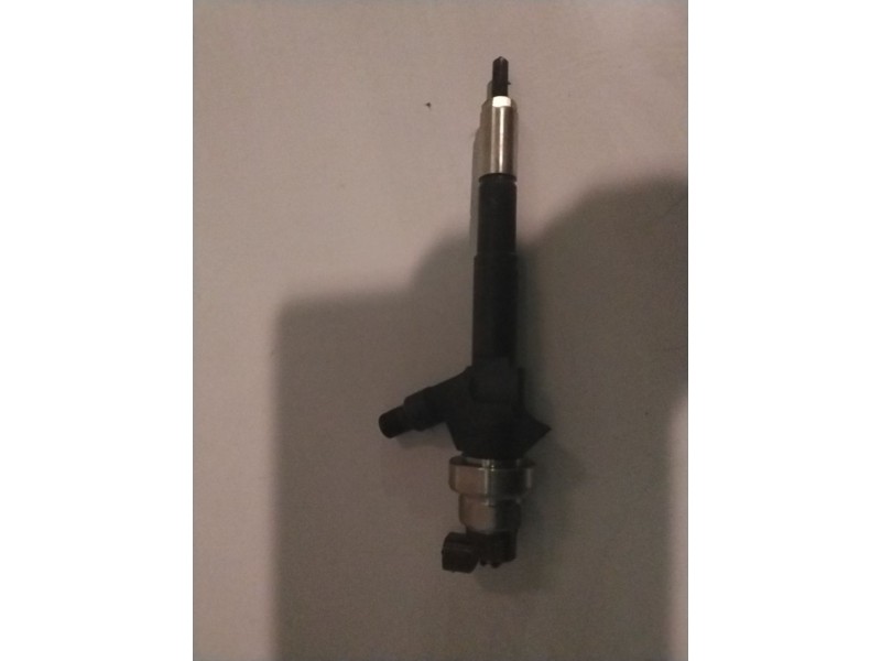 Recambio de inyector para opel meriva b a17dts referencia OEM IAM 55567729  