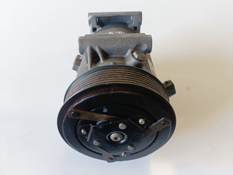 Recambio de compresor aire acondicionado para renault scenic ii (jm) f9q818 referencia OEM IAM 8200678499  