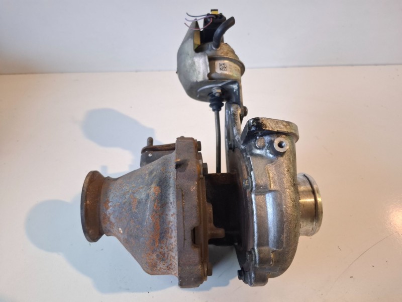 Recambio de turbocompresor para opel astra j berlina 5p a20dth referencia OEM IAM 55570748  