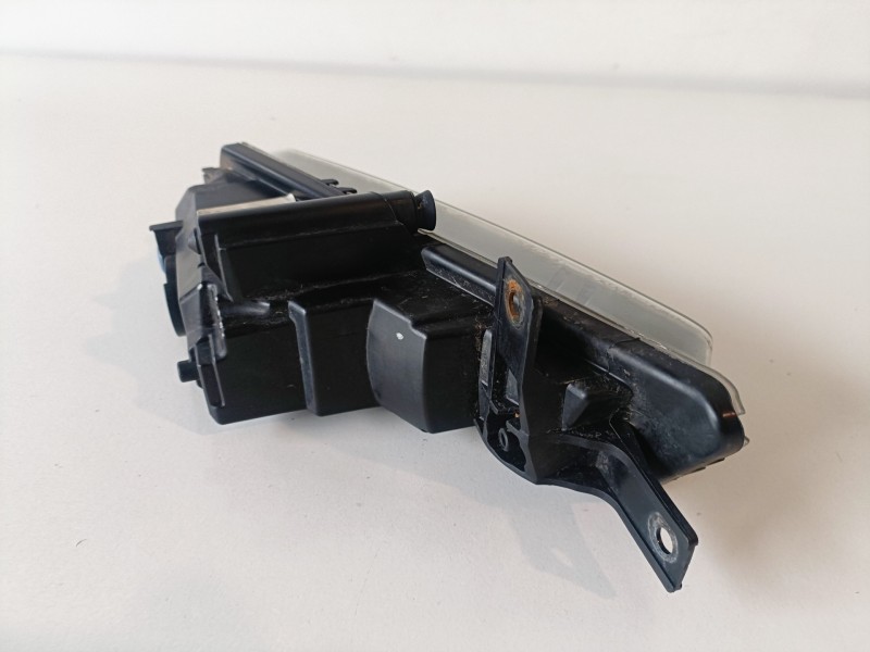 Recambio de faro antiniebla derecho para bmw serie 1 coupe (e82) n51b30a referencia OEM IAM 0305084022/7164856  