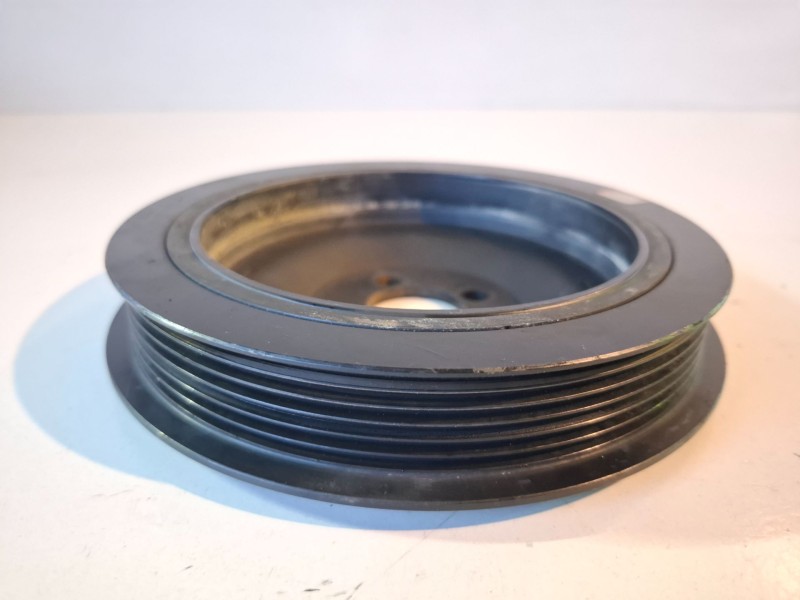 Recambio de polea cigueñal para opel astra j berlina 5p a20dth referencia OEM IAM 5563401  
