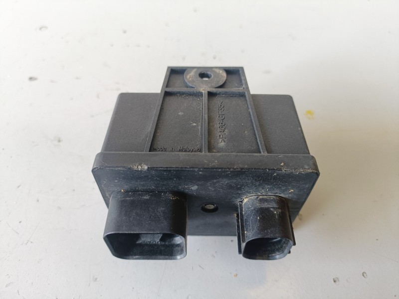 Recambio de caja precalentamiento para land rover range rover sport 306dt referencia OEM IAM 9665940680/0281003048  