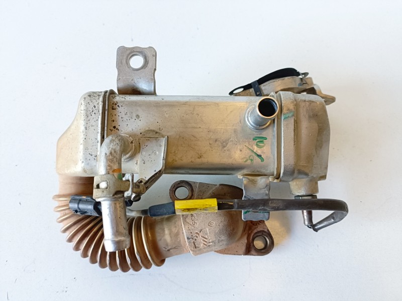 Recambio de enfriador egr para nissan x-trail (t32) r9m414 referencia OEM IAM 147350678RB  