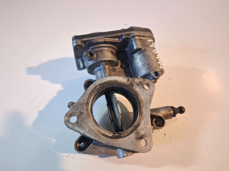 Recambio de caja mariposa para opel astra j berlina 5p a20dth referencia OEM IAM 55564164  