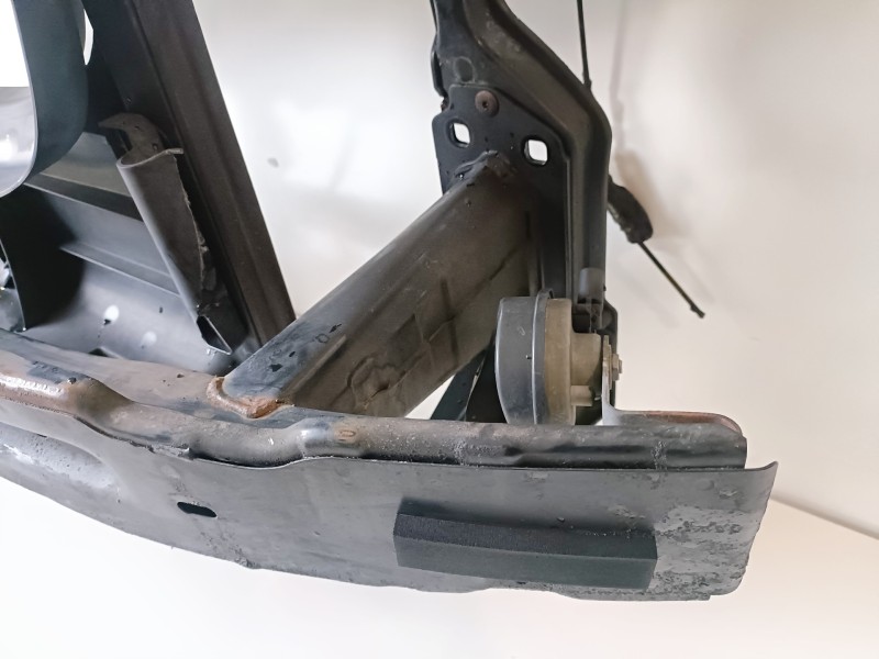 Recambio de refuerzo paragolpes delantero para bmw serie 1 coupe (e82) n51b30a referencia OEM IAM   