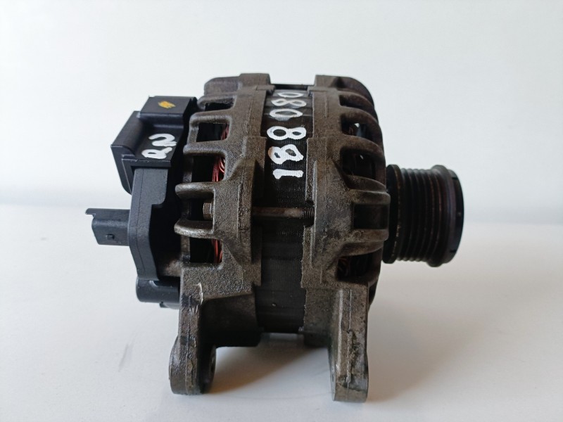 Recambio de alternador para dacia dokker k9k612 referencia OEM IAM 231002949RB  
