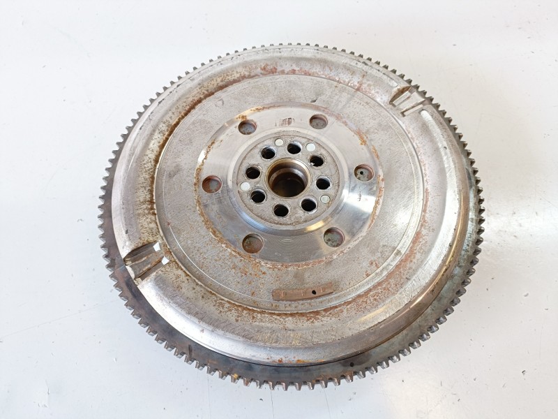Recambio de volante motor para citroen jumper furgón gran volumen f1ce0481d referencia OEM IAM 415037510  