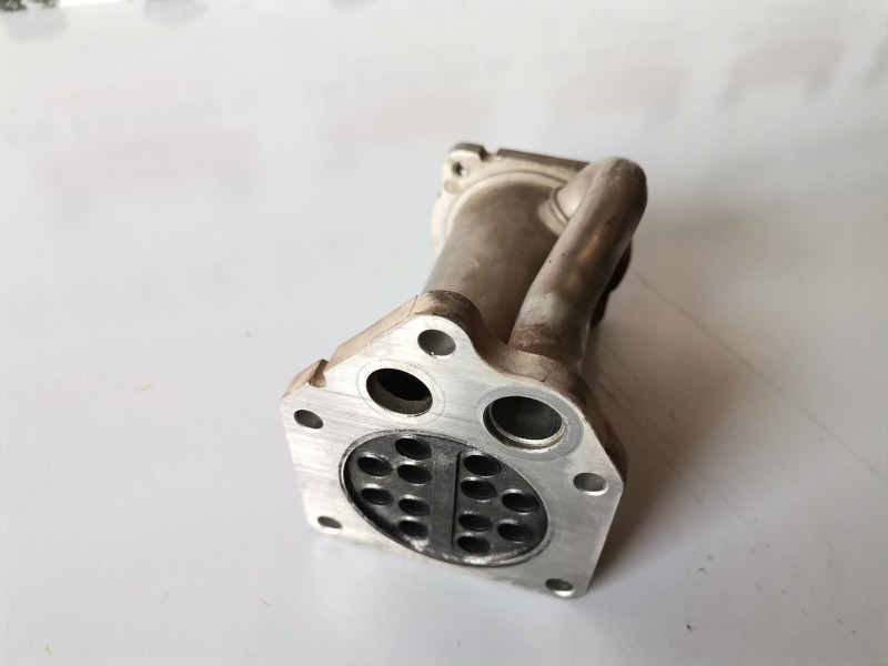 Recambio de enfriador egr para renault megane iii coupe k9k832 referencia OEM IAM 8200729079  