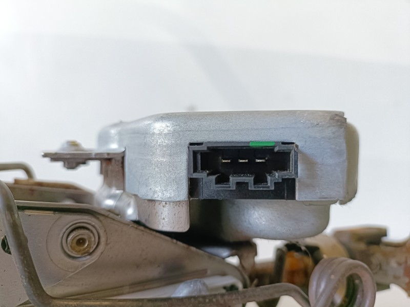 Recambio de columna direccion para audi q7 (4l) bug referencia OEM IAM 4F0905852B  