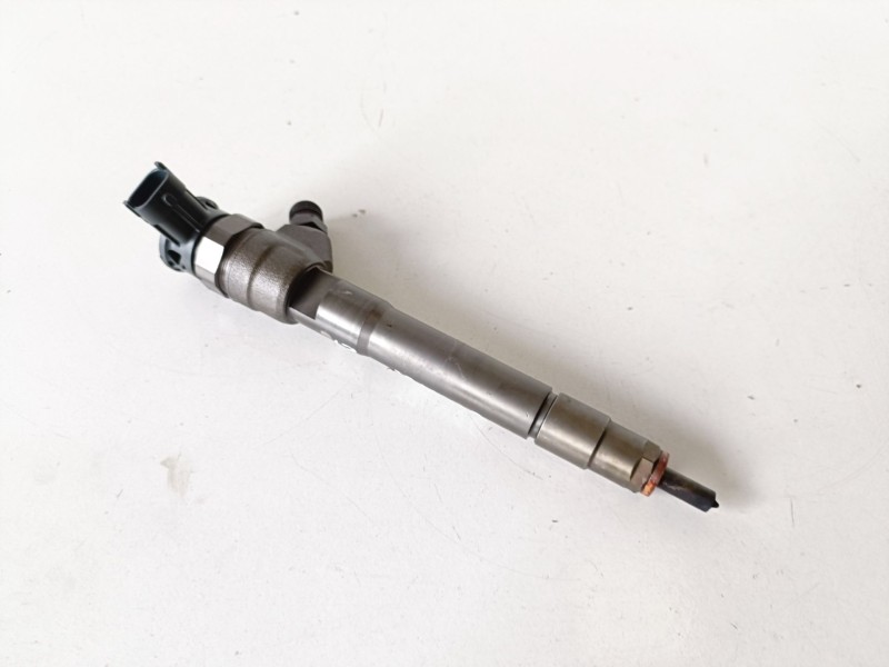 Recambio de inyector para renault scenic iii (jz) r9m402 referencia OEM IAM 445110546  
