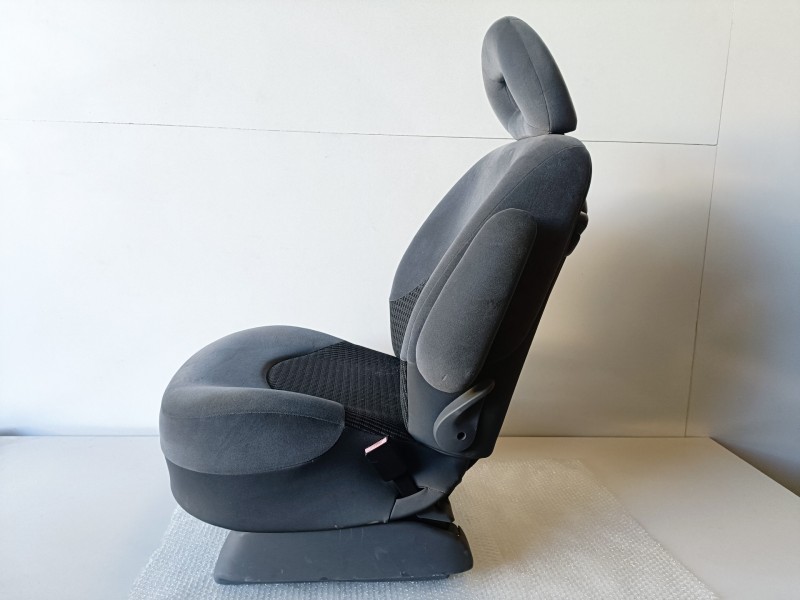Recambio de asiento delantero derecho para citroen xsara picasso rhy referencia OEM IAM   