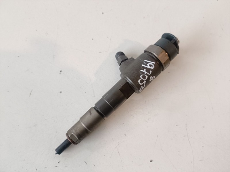 Recambio de inyector para opel combo e cargo bh02 referencia OEM IAM 0445110566  