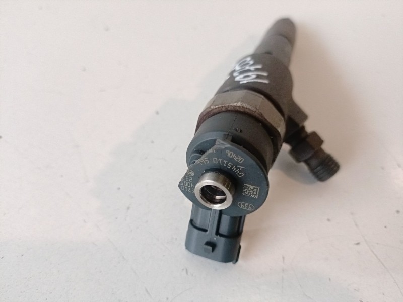 Recambio de inyector para opel combo e cargo bh02 referencia OEM IAM 0445110566  