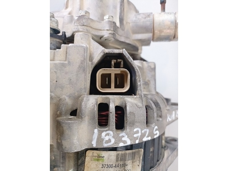 Recambio de alternador para kia sorento (bl) d4cb referencia OEM IAM 373004A110  